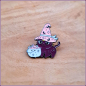 Preview: Pin „Hexenkatze mit Hexenkessel“