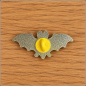 Preview: Pin „Regenbogenfledermaus“