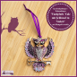 Preview: Geschenk-, Deko- oder Baumanhänger "Funkelnde Eule mit Schlüssel in Violett"  mit Blattmetall verziert
