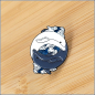 Preview: Pin "Delfine"