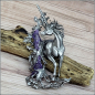 Preview: Brosche "Großes Einhorn" in der Farbe Zinn mit violettem Baum