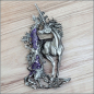 Preview: Brosche "Großes Einhorn" in der Farbe Zinn mit violettem Baum
