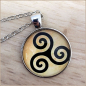 Preview: Cabochon-Schmuckset "Triskele" - Halskette & Ohrstecker