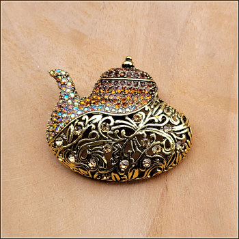 „Teekanne in Gold“ - Brosche (und Kettenanhänger) – 2 in 1