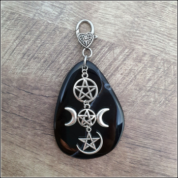 VERKAUFT - diverse Charmanhänger / Schutzamulette aus Edelsteinen - Unikate