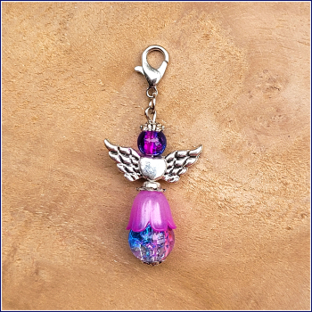Charmanhänger "Schutzengel in Magenta & Blau"