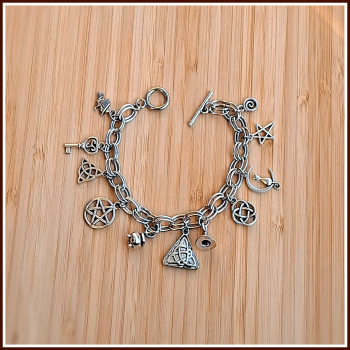 Bettelarmband „Celtic Witchcraft“ mit Knebelverschluss – 21,5 cm