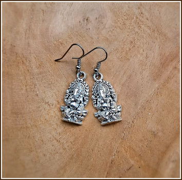 "Ganesha" - "Der Überwinder aller Hindernisse" als Ohrschmuck