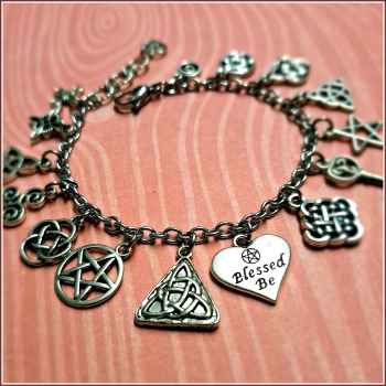 Bettelarmband „Hexensegen“ – 20,7 bis 22,3 cm - Unikat