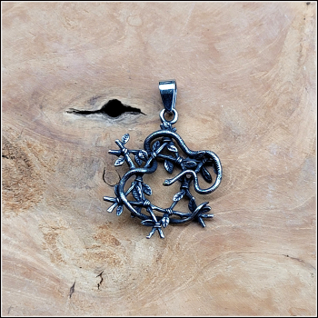 Kettenanhänger „Schlangenhexagramm“ aus Edelstahl