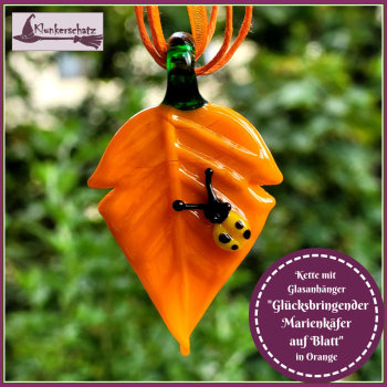 Kette mit Glasanhänger "Glücksbringender Marienkäfer auf Blatt" - orange