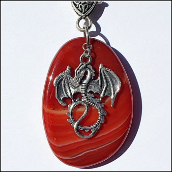 Charmanhänger / Schutzamulett "Achat & Drache"
