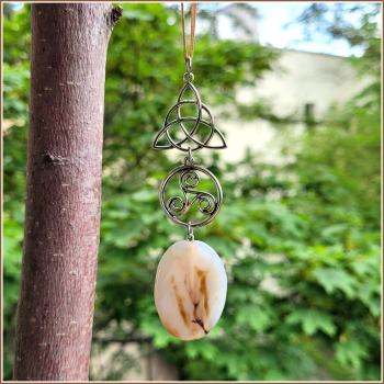 Sonnenstein / Fensterschmuck "Achat & Lebensbaum & Celtic Knotwork & Triqueta" - Unikat