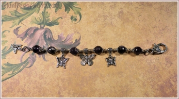 Armband mit Amethyst und Schmetterlingen
