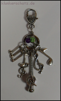 Auftragsarbeit - Set aus Charmanhänger, Armschmuck & Ohrhängern