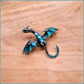 Brosche "Silberdrache in Türkis"