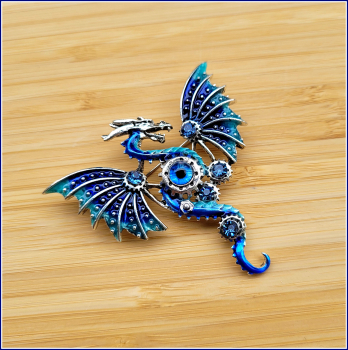 "Blauer Steampunk-Drache" - Brosche und Kettenanhänger - 2 in 1