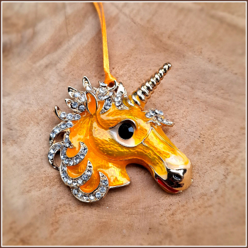 Geschenk-, Deko- oder Baumanhänger „Einhornkopf in Gelb“