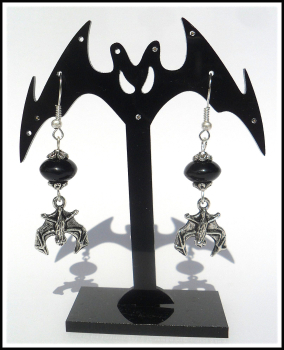 Ohrhänger "Fledermaus, hängend"