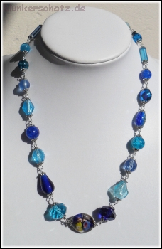 Glasperlen-Collier "Lieblingsblau" - Unikat!
