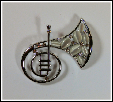Brosche "Horn"