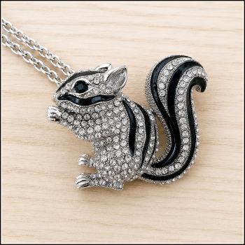 Halskette & Brosche "Hörnchen" - 2 in 1