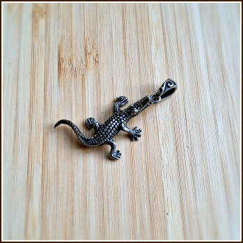 Kettenanhänger „Krokodil“ aus Edelstahl
