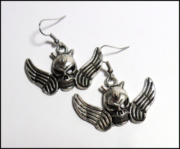 Ohrhänger "Skull Flying Hellboy"