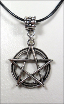 Kette "Pentagramm" am gewachsten Baumwollband