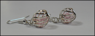 Ohrhänger "Perlen hinter Gittern" - rosa