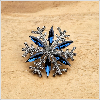 Brosche "Schneeflocke"