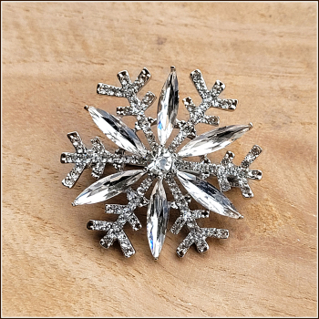 Brosche "Schneeflocke"