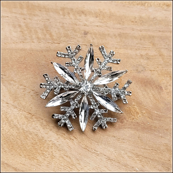Brosche "Schneeflocke"