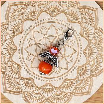 Charmanhänger "Schutzengel in Orange"