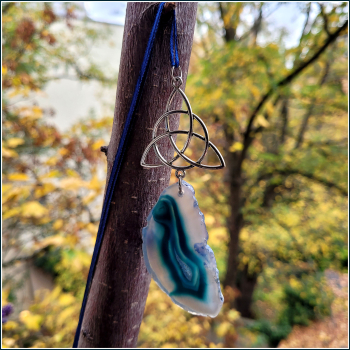Fensterschmuck / Sonnenstein "Triqueta & blauer Achat" - Unikat!