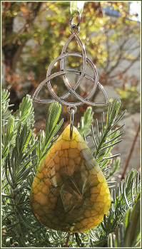 Sonnenstein / Fensterschmuck "Triqueta & grüner Achat" - Unikat