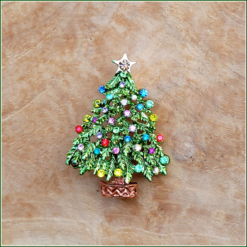 "Geschmückter Weihnachtsbaum" - Brosche & Kettenanhänger - 2 in 1