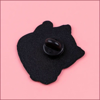 Preview: Pin „Winkende Glückskatze“