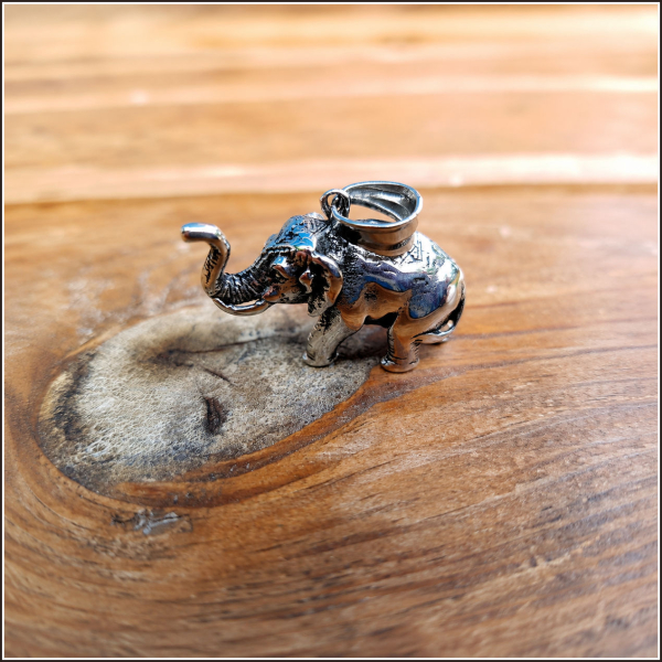 Kettenanhänger "Elefant" aus Edelstahl