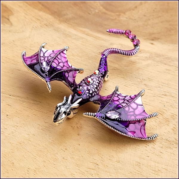 „Flugdrache in Pink-Violett“ - Brosche und Kettenanhänger – 2 in 1