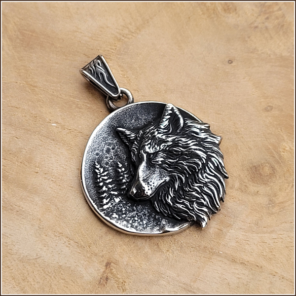 Kettenanhänger „Wolf“ aus Edelstahl