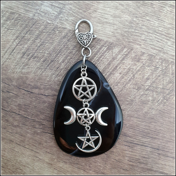 VERKAUFT - diverse Charmanhänger / Schutzamulette aus Edelsteinen - Unikate