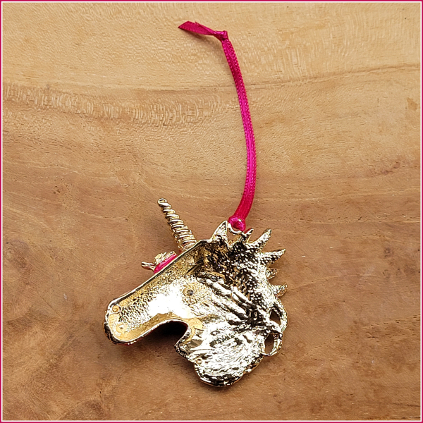 Geschenk-, Deko- oder Baumanhänger "Einhornkopf in Purpur" - Einzelstück