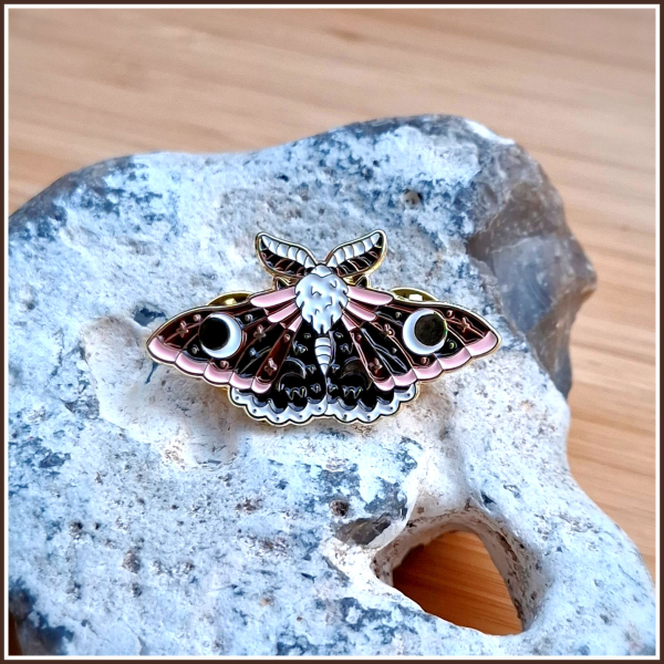 Pin „Rosa Mondmotte“