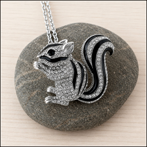 Halskette & Brosche "Hörnchen" - 2 in 1