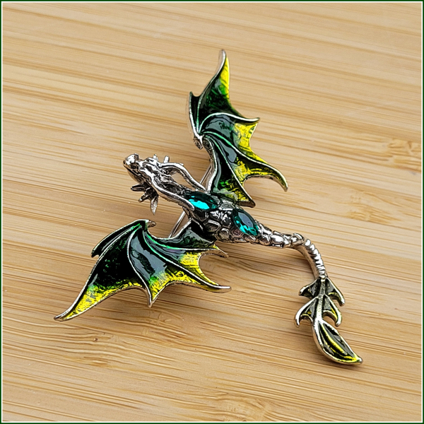 „Grüner Silberdrache“ – Brosche & Kettenanhänger – 2 in 1