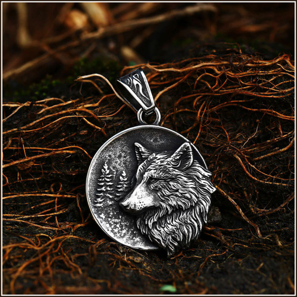Kettenanhänger „Wolf“ aus Edelstahl