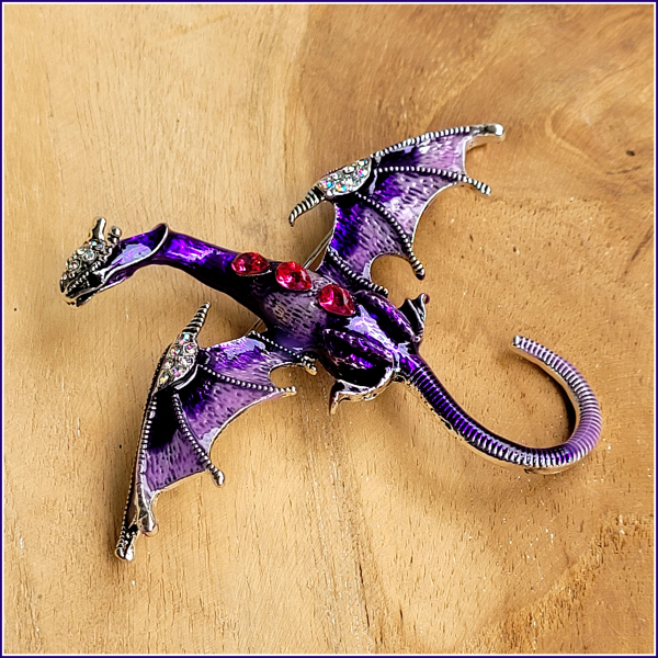 Brosche „Großer violetter Flugdrache“