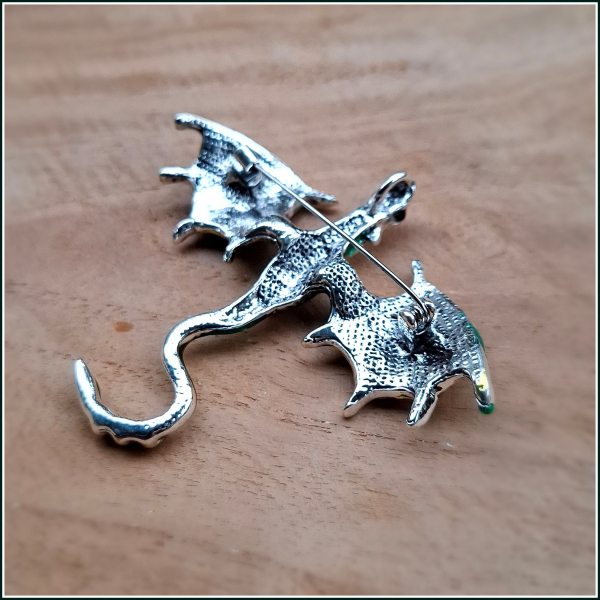 „Silbergrüner Flugdrache“ - Brosche & Flugdrache - 2 in 1