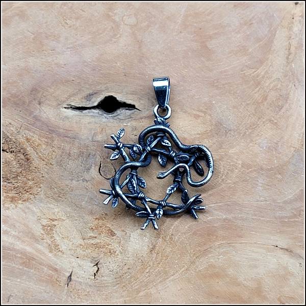 Kettenanhänger „Schlangenhexagramm“ aus Edelstahl
